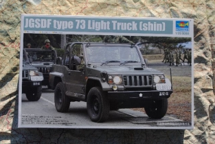 TR05520  JGSDF type 73 Light Truck 